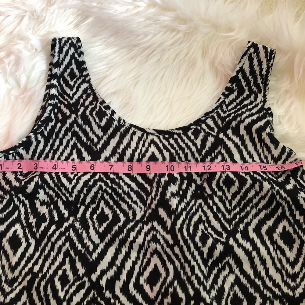 Aztec print top - Picture 5 of 5